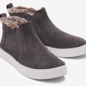 Toms Size 7.5 Bryce Grey Leather Suede Faux Fur Slip On Sneaker Pavement Gray